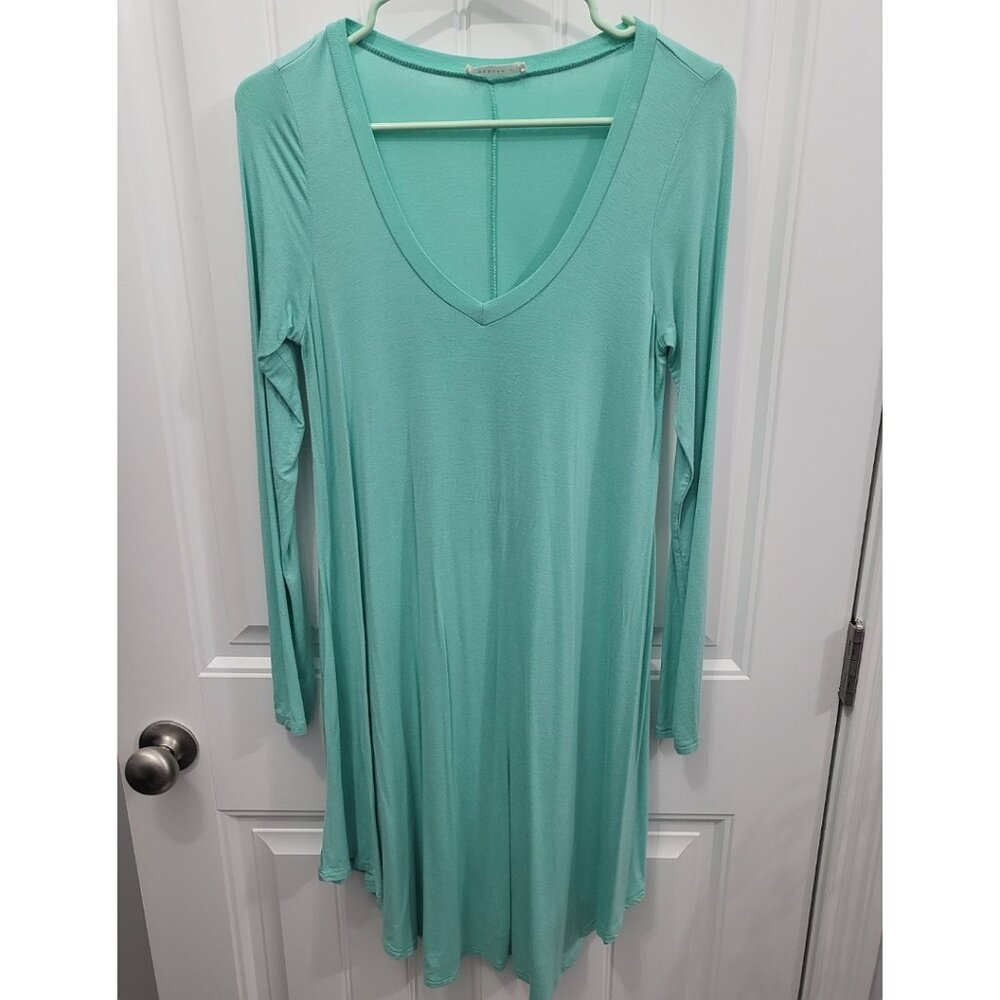 Reborn J Tiffany blue v neck curved hemline long sleeve flowy dress (S)